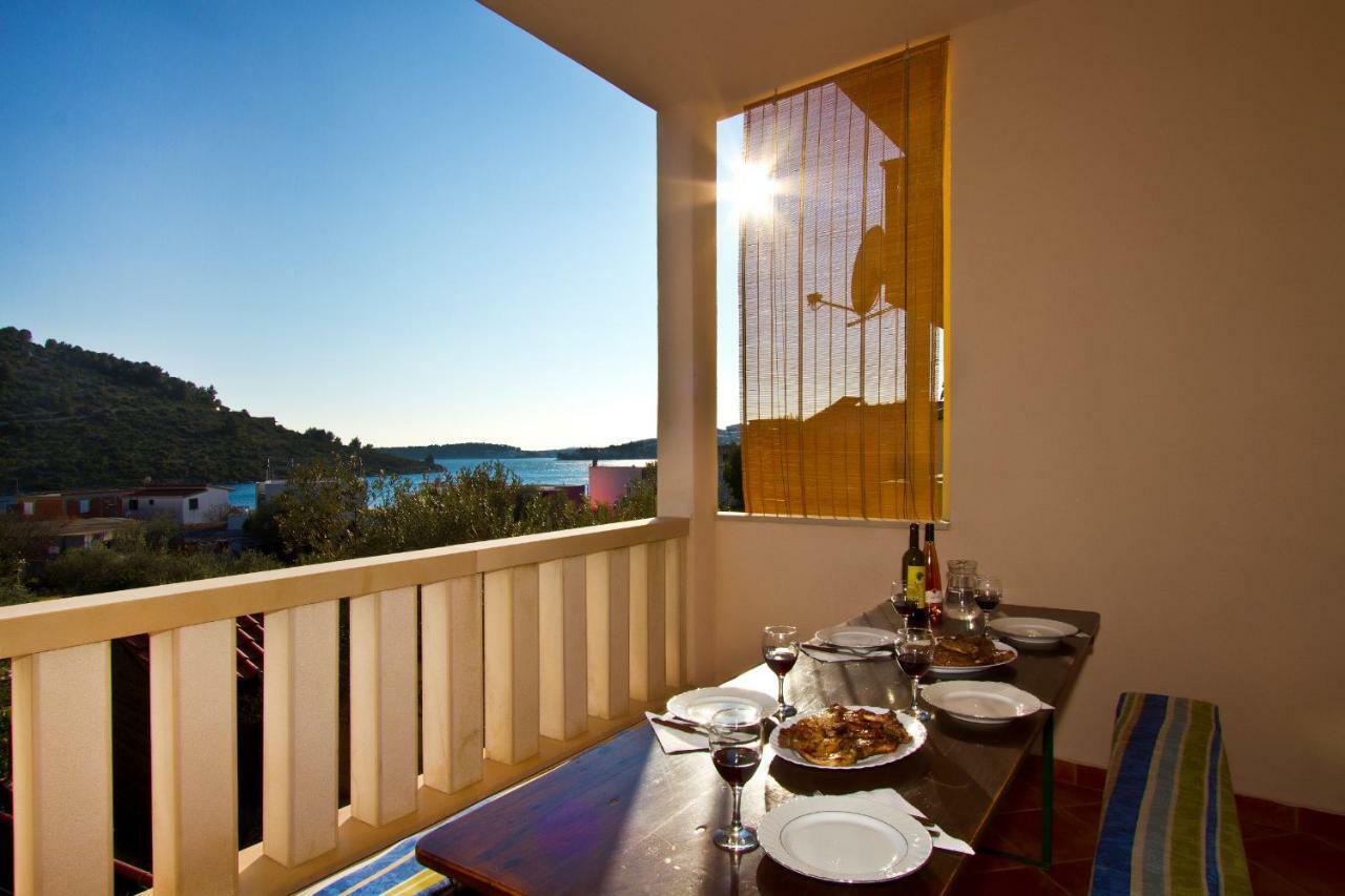 Apartments Antunovic Rogoznica  Eksteriør bilde