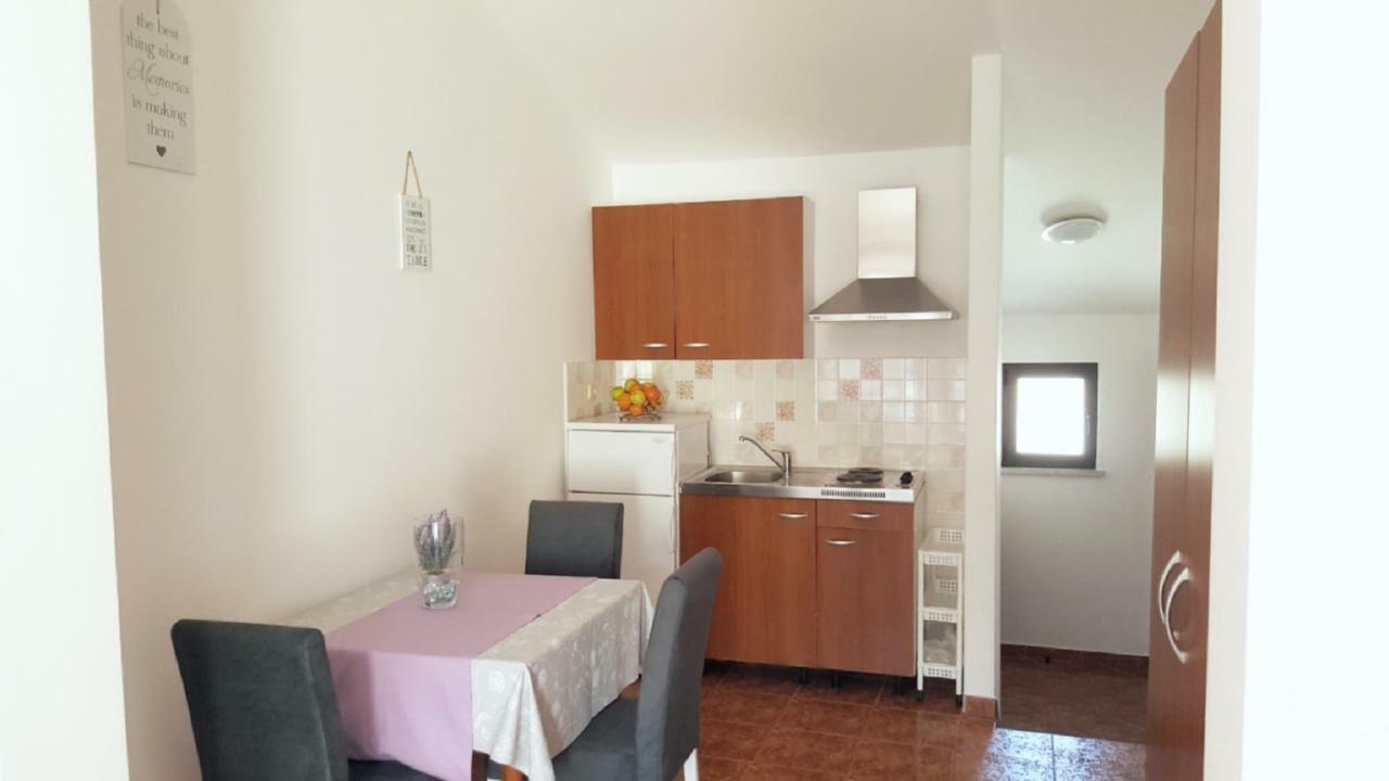 Apartments Antunovic Rogoznica  Eksteriør bilde