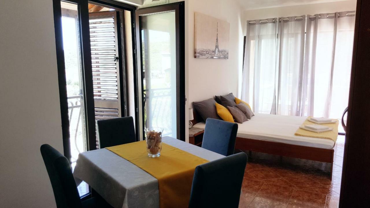 Apartments Antunovic Rogoznica  Eksteriør bilde